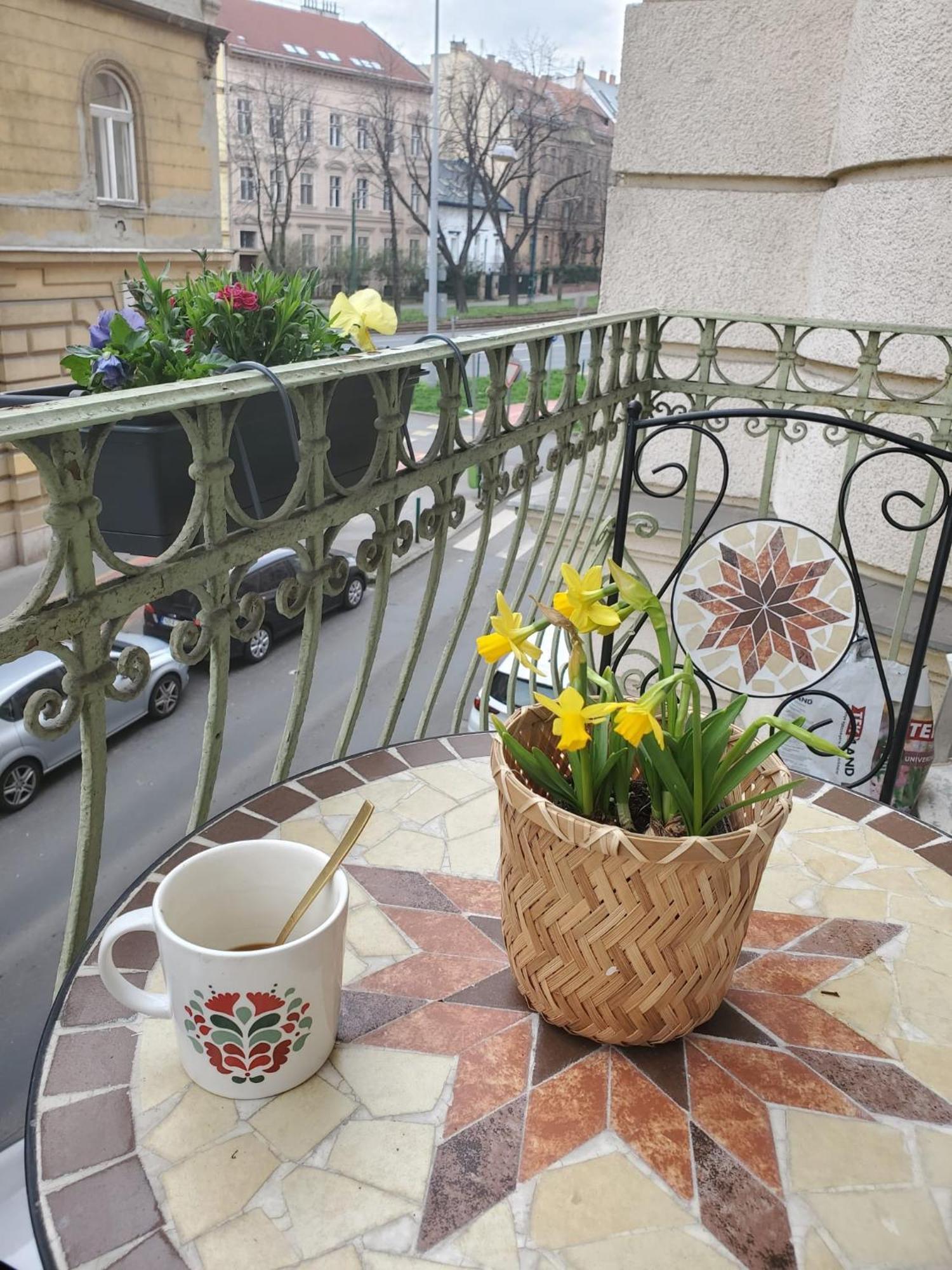 2 Near Castle District