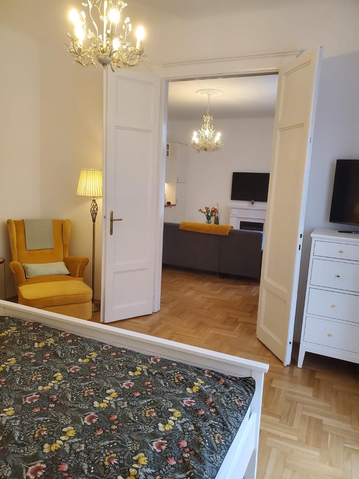 2 Near Castle District *